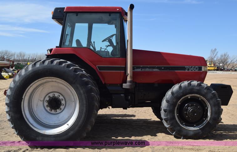 image for item K8608 1988 Case IH 7140 MFWD tractor