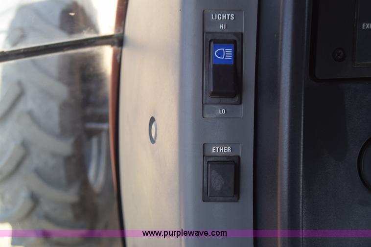 image for item K8608 1988 Case IH 7140 MFWD tractor