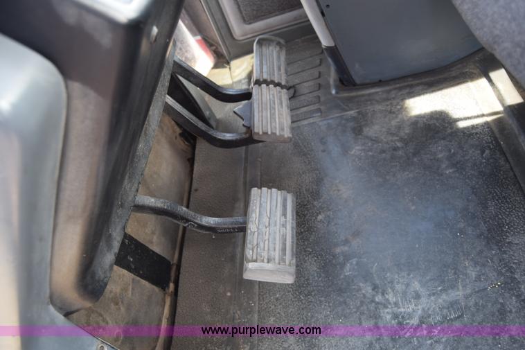 image for item K8608 1988 Case IH 7140 MFWD tractor