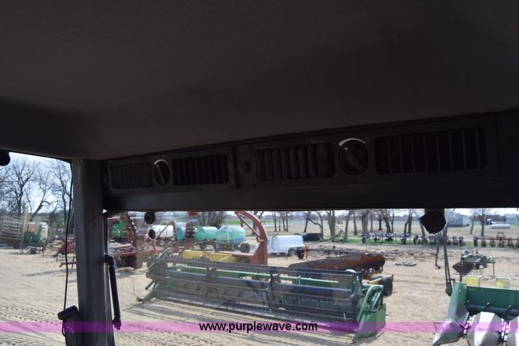 image for item K8608 1988 Case IH 7140 MFWD tractor