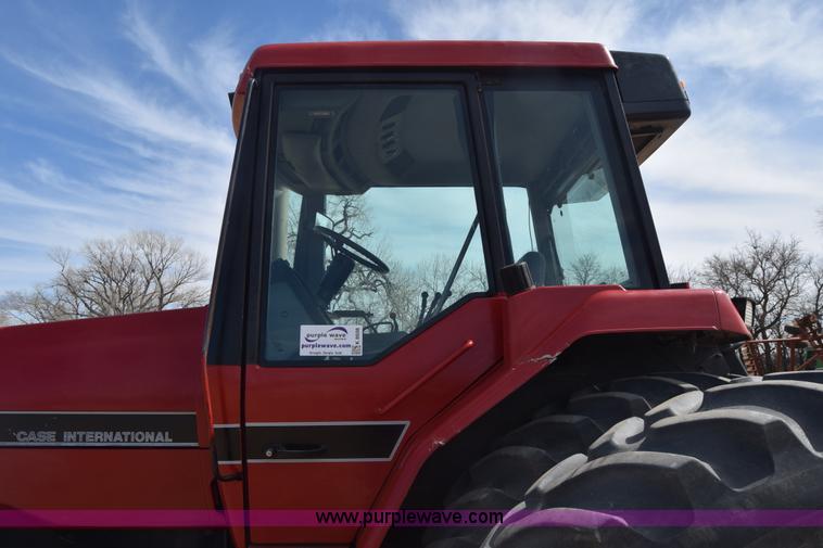 image for item K8608 1988 Case IH 7140 MFWD tractor