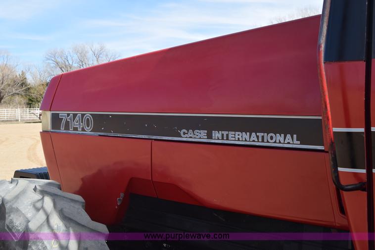 image for item K8608 1988 Case IH 7140 MFWD tractor