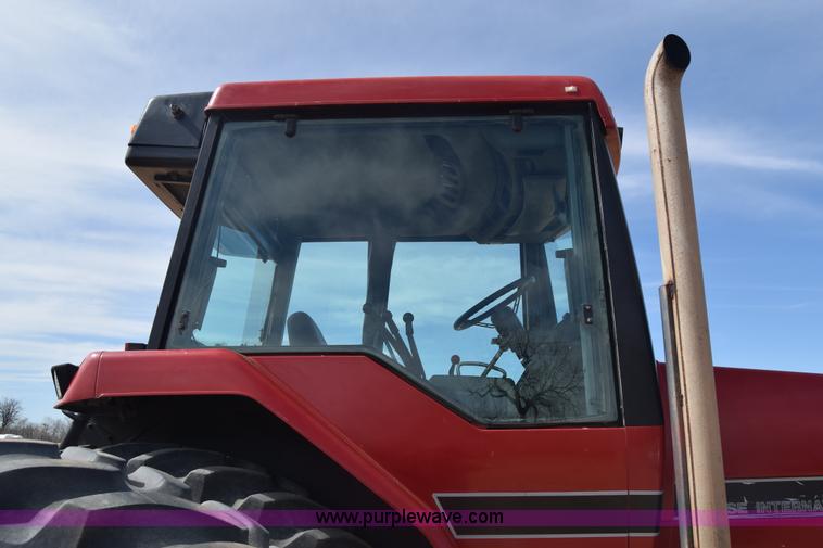 image for item K8608 1988 Case IH 7140 MFWD tractor