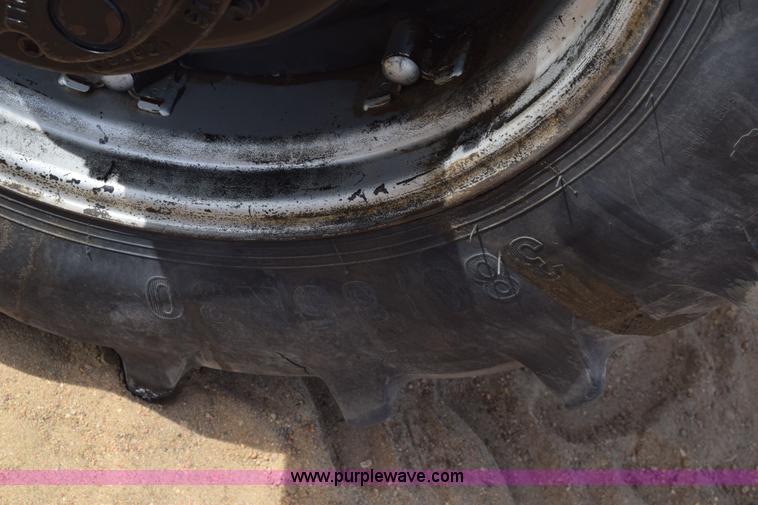 image for item K8608 1988 Case IH 7140 MFWD tractor