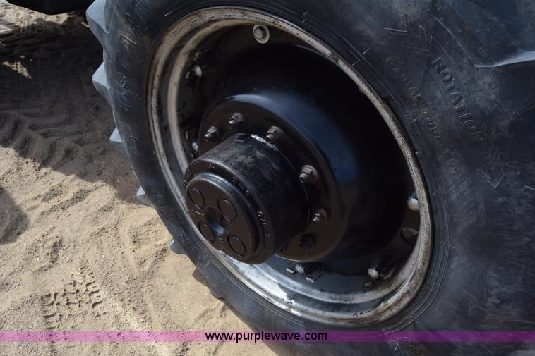 image for item K8608 1988 Case IH 7140 MFWD tractor