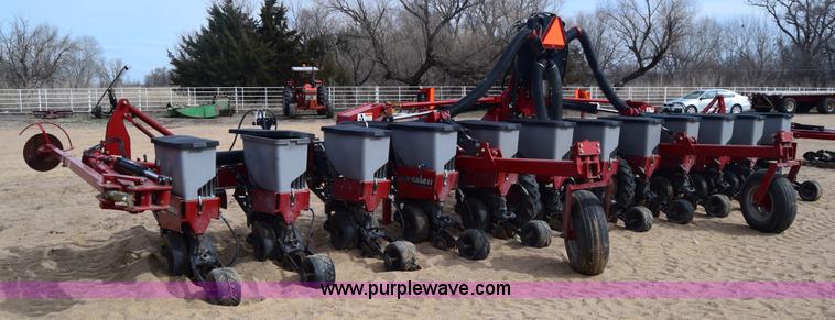 image for item K8667 2010 Case IH 1230 planter