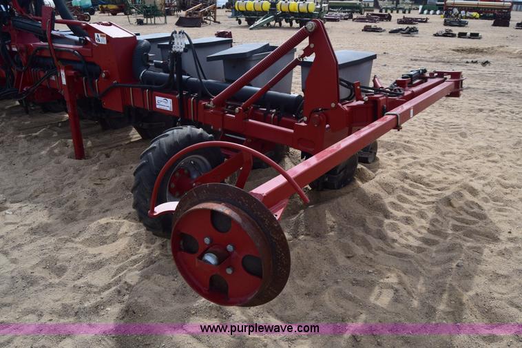 image for item K8667 2010 Case IH 1230 planter