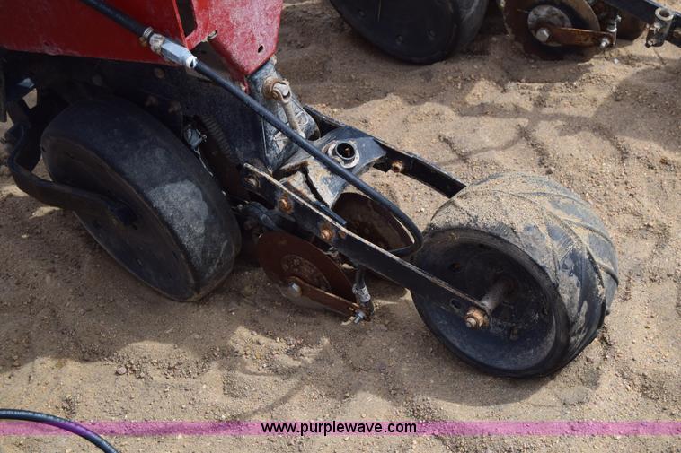 image for item K8667 2010 Case IH 1230 planter