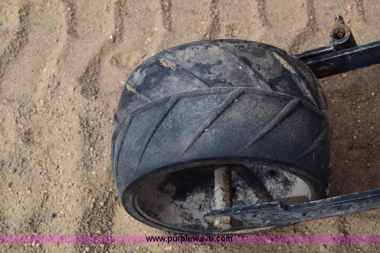 image for item K8667 2010 Case IH 1230 planter