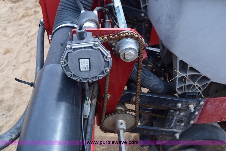 image for item K8667 2010 Case IH 1230 planter