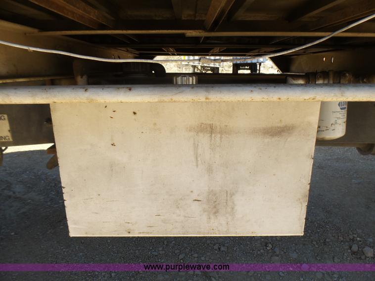 image for item L5406 1990 Mack MR690S grain/silage truck