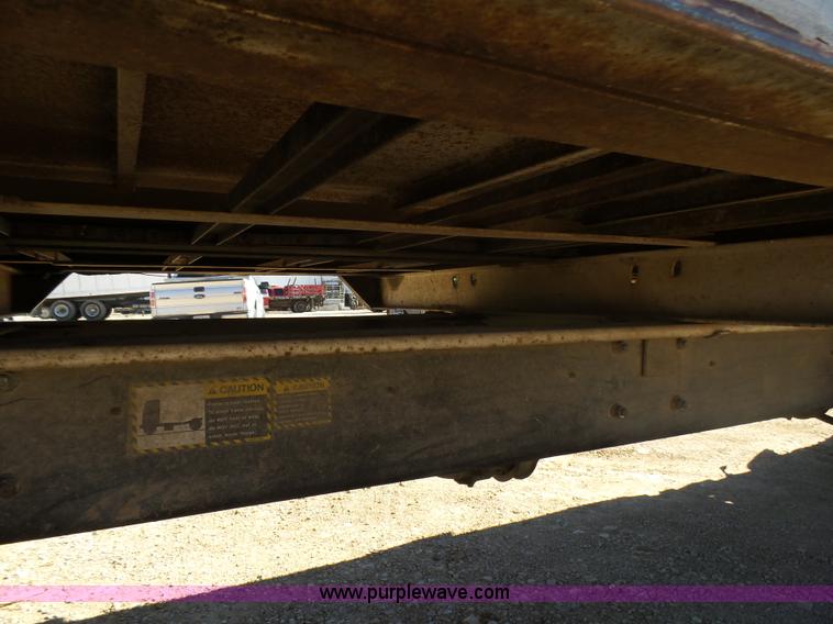 image for item L5406 1990 Mack MR690S grain/silage truck