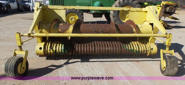 image for item L5407 John Deere pickup head
