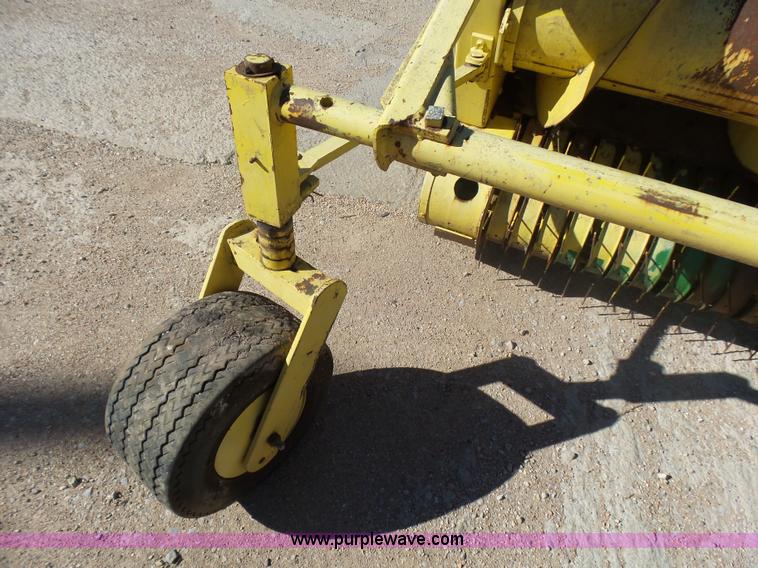 image for item L5407 John Deere pickup head