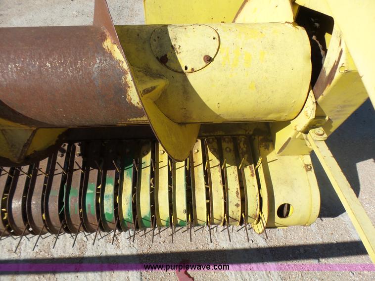 image for item L5407 John Deere pickup head