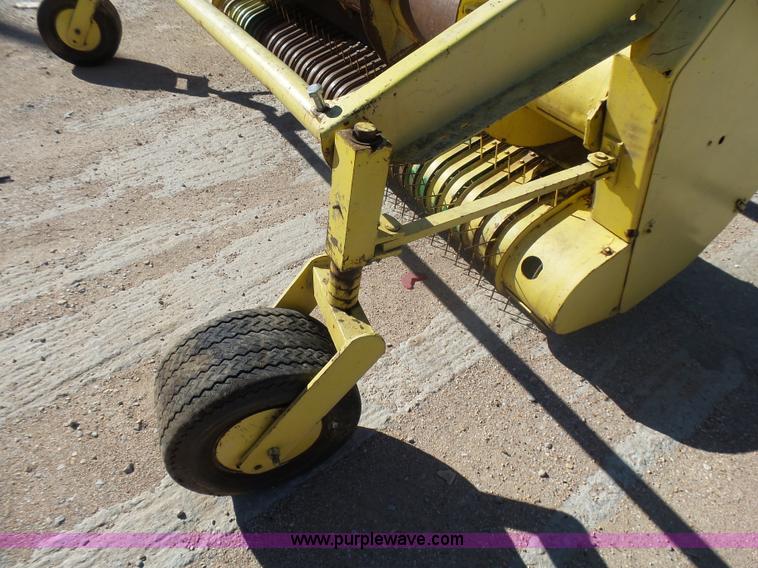 image for item L5407 John Deere pickup head