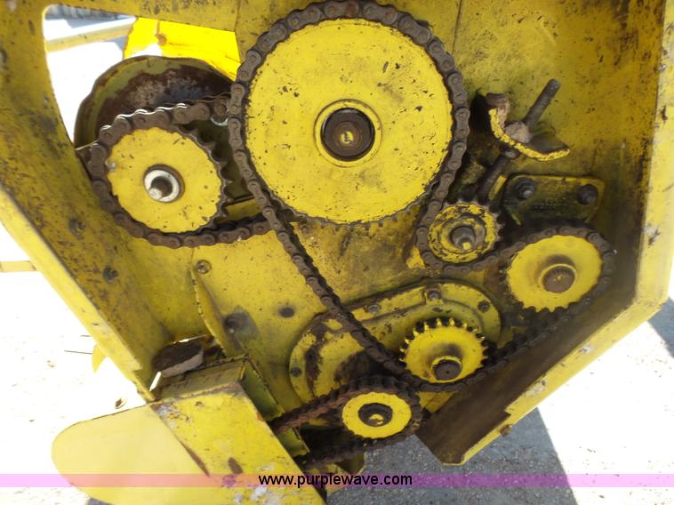 image for item L5407 John Deere pickup head