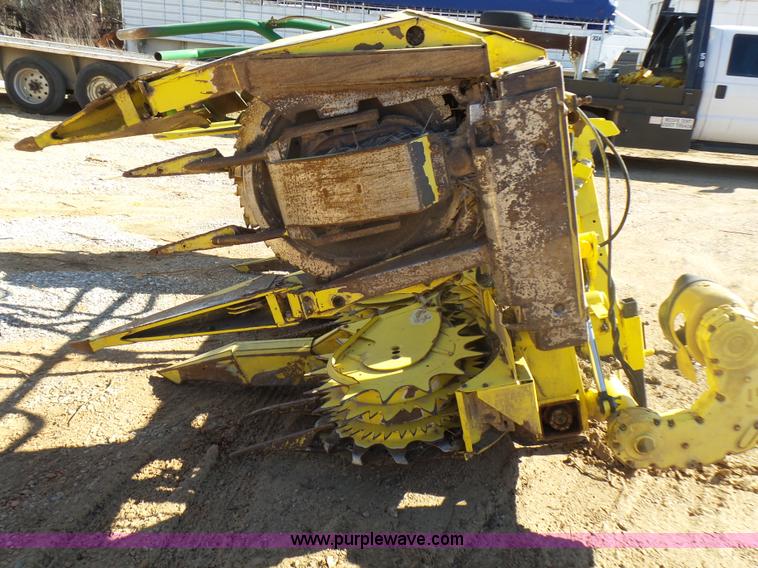 image for item L5408 2006 John Deere 686F rotary head