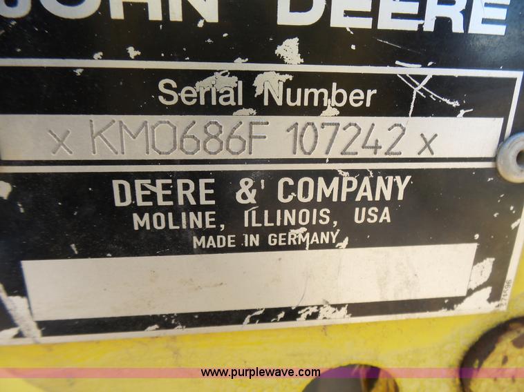 image for item L5408 2006 John Deere 686F rotary head