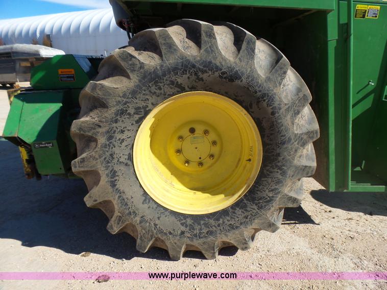 image for item L5409 1998 John Deere 6750 forage harvester