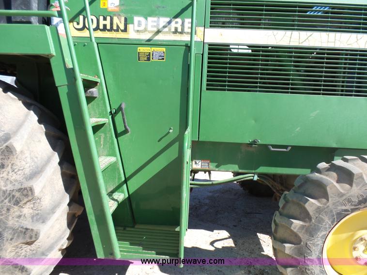 image for item L5409 1998 John Deere 6750 forage harvester