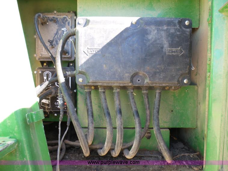 image for item L5409 1998 John Deere 6750 forage harvester