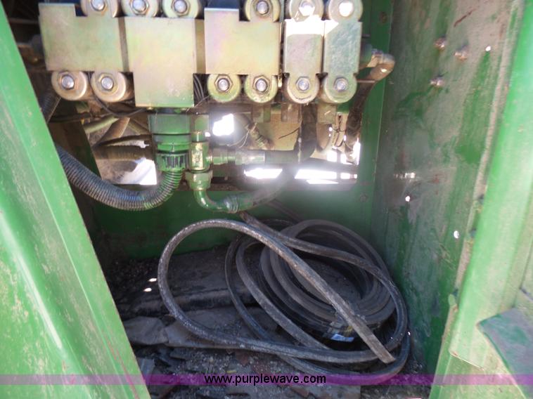 image for item L5409 1998 John Deere 6750 forage harvester