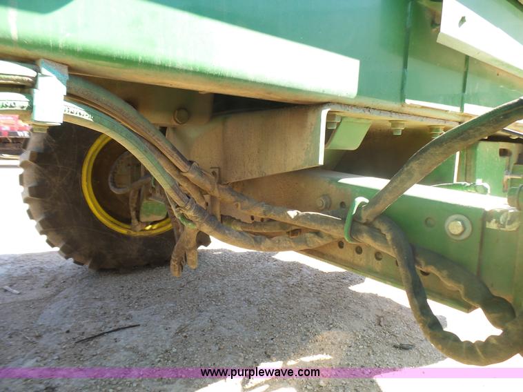 image for item L5409 1998 John Deere 6750 forage harvester