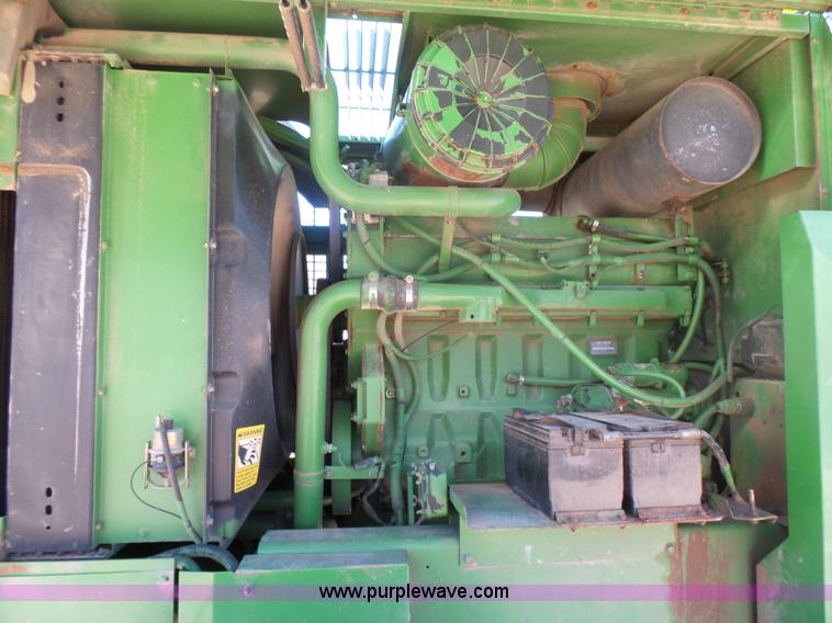 image for item L5409 1998 John Deere 6750 forage harvester