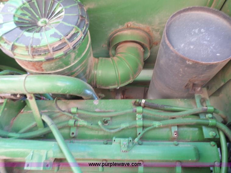 image for item L5409 1998 John Deere 6750 forage harvester