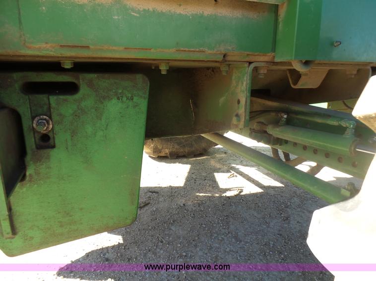 image for item L5409 1998 John Deere 6750 forage harvester