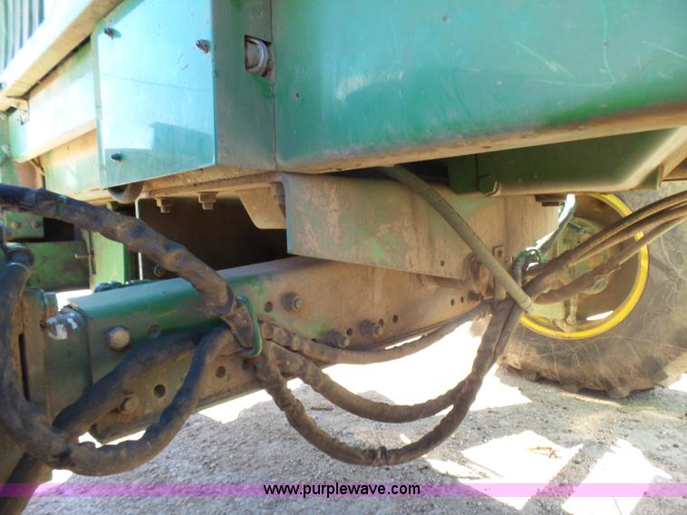 image for item L5409 1998 John Deere 6750 forage harvester