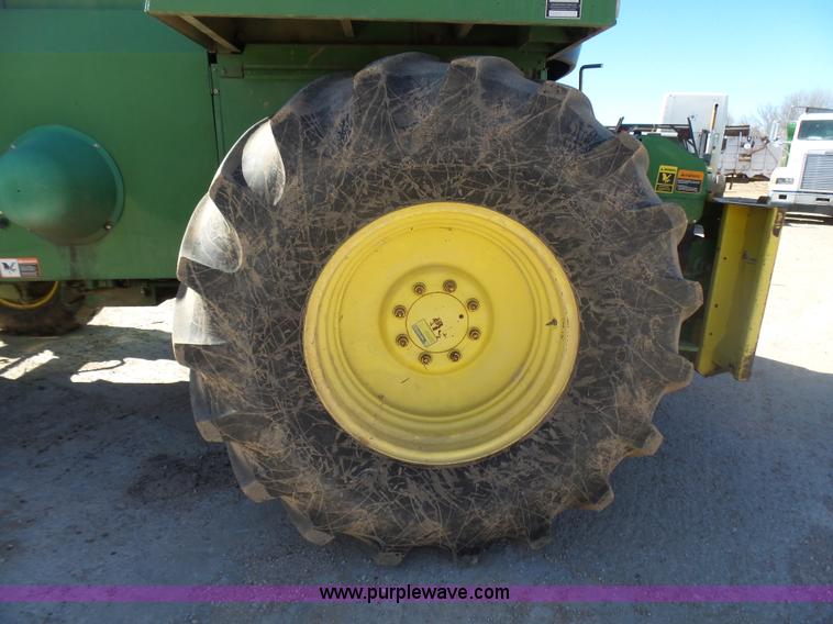 image for item L5409 1998 John Deere 6750 forage harvester