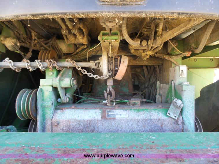 image for item L5409 1998 John Deere 6750 forage harvester