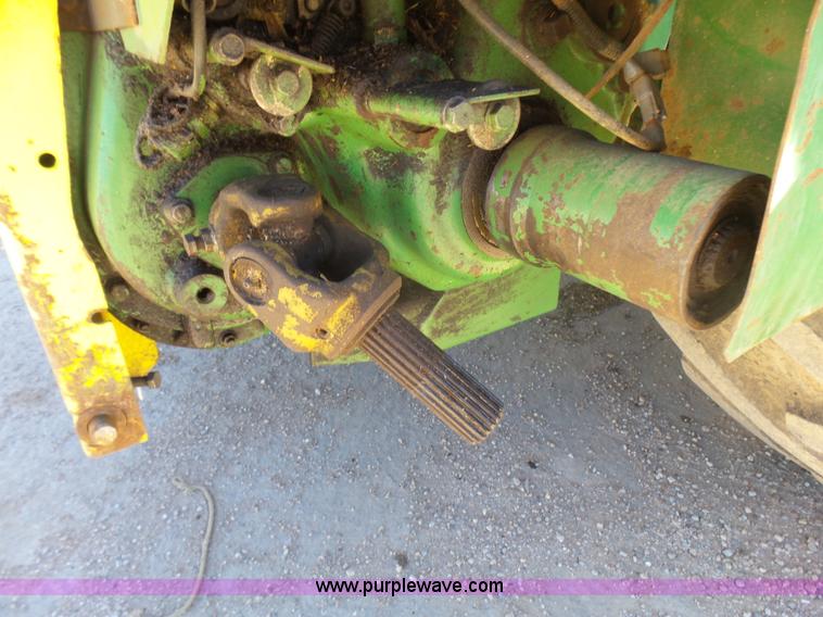 image for item L5409 1998 John Deere 6750 forage harvester