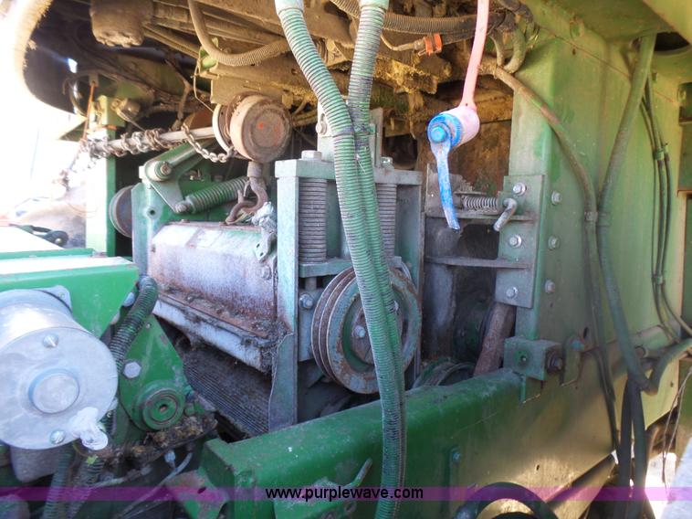 image for item L5409 1998 John Deere 6750 forage harvester