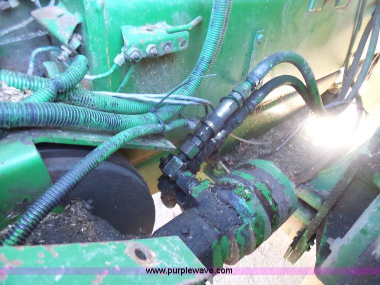 image for item L5409 1998 John Deere 6750 forage harvester