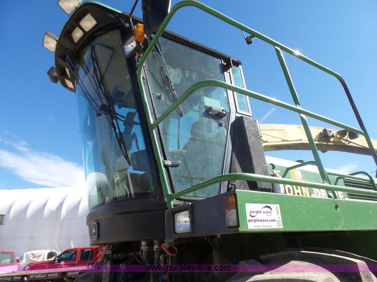 image for item L5409 1998 John Deere 6750 forage harvester