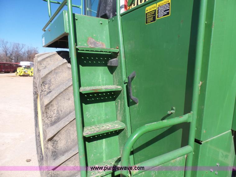 image for item L5409 1998 John Deere 6750 forage harvester