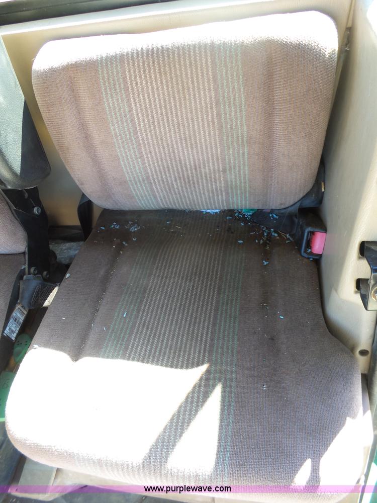 image for item L5409 1998 John Deere 6750 forage harvester