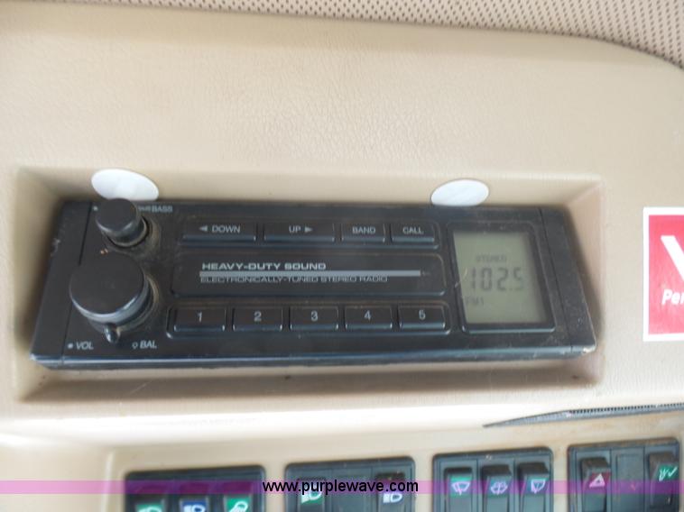 image for item L5409 1998 John Deere 6750 forage harvester