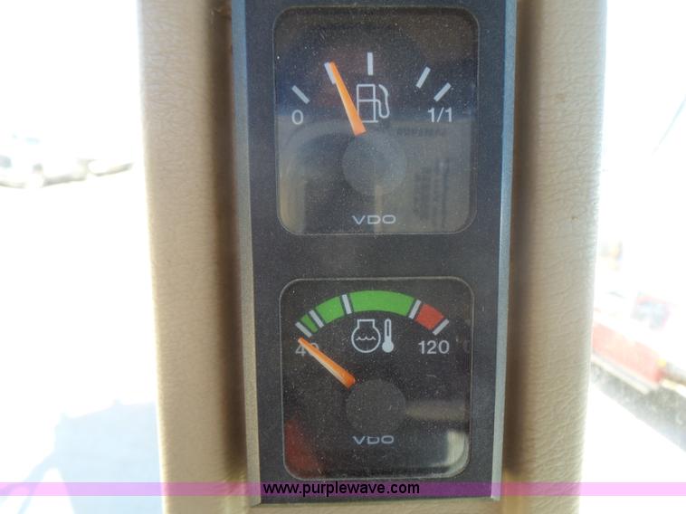 image for item L5409 1998 John Deere 6750 forage harvester