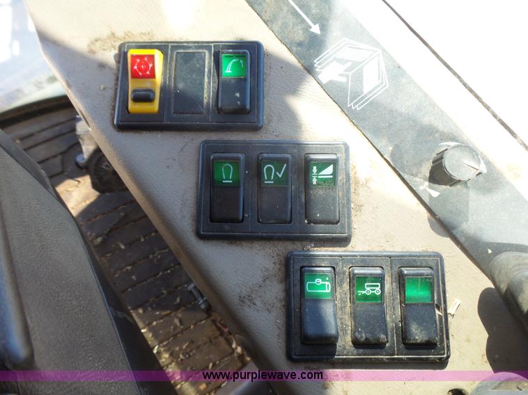 image for item L5409 1998 John Deere 6750 forage harvester