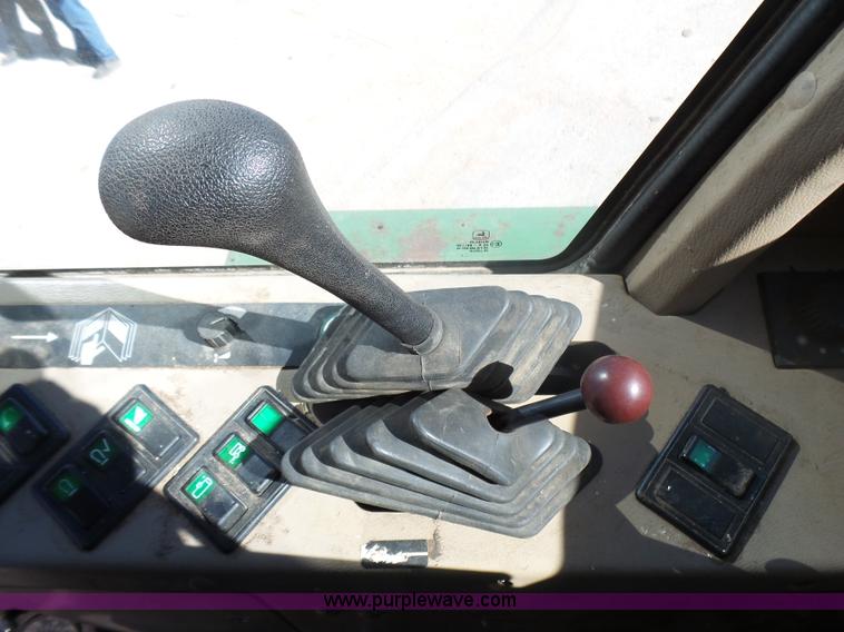 image for item L5409 1998 John Deere 6750 forage harvester