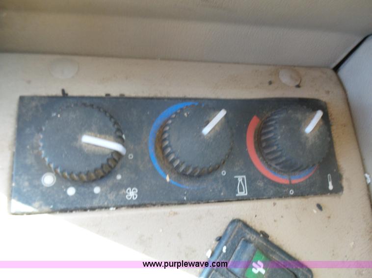 image for item L5409 1998 John Deere 6750 forage harvester