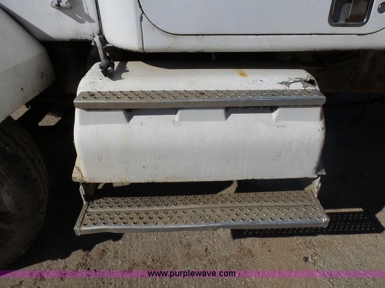 image for item L5410 1979 GMC General grain/silage truck