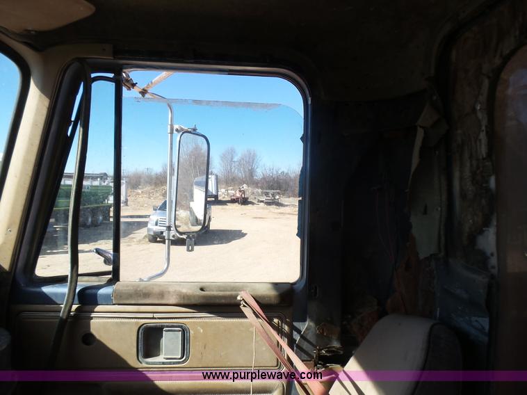 image for item L5410 1979 GMC General grain/silage truck