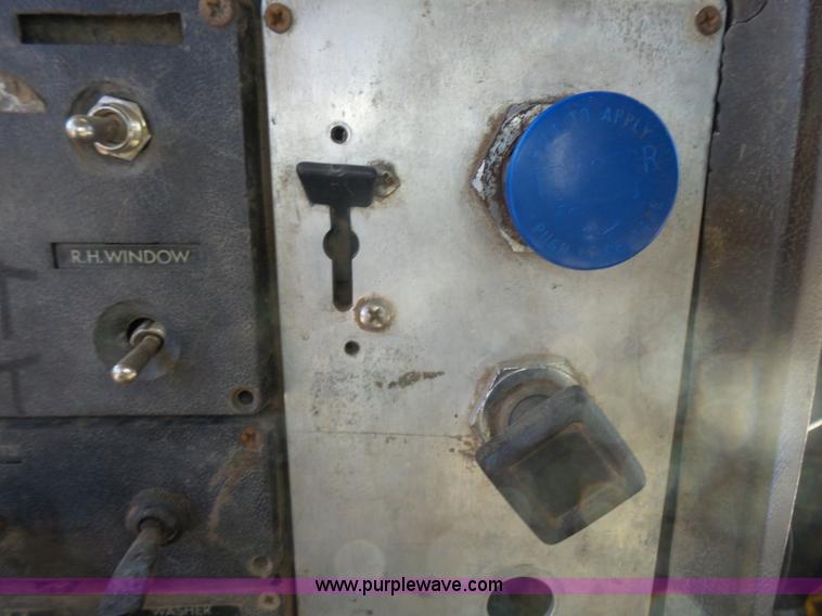 image for item L5410 1979 GMC General grain/silage truck