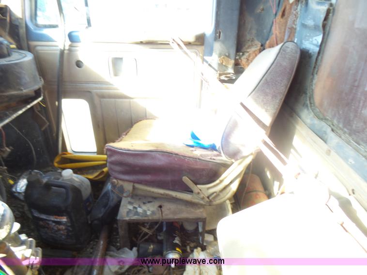 image for item L5410 1979 GMC General grain/silage truck