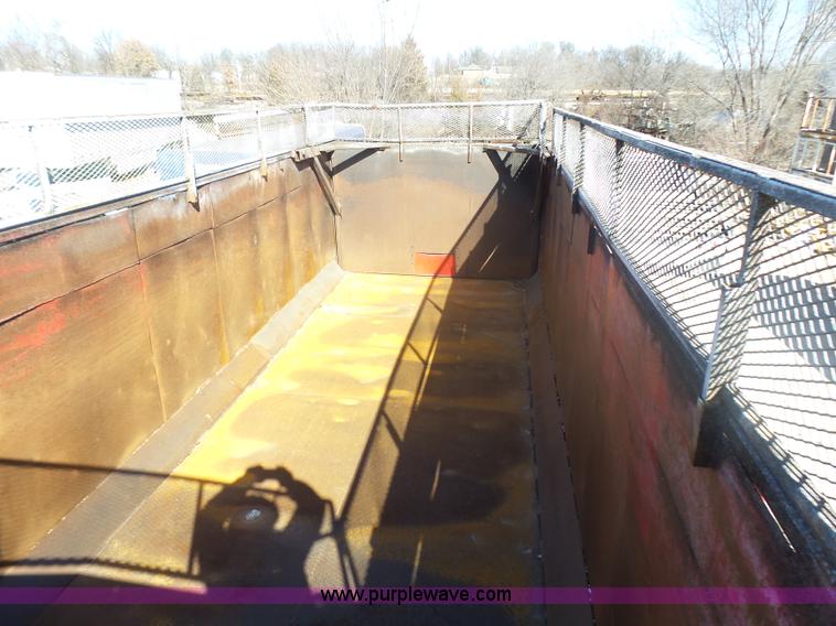 image for item L5410 1979 GMC General grain/silage truck